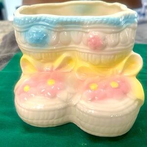 Vintage CNI/USA Baby Shoes Booties Ceramic Planter